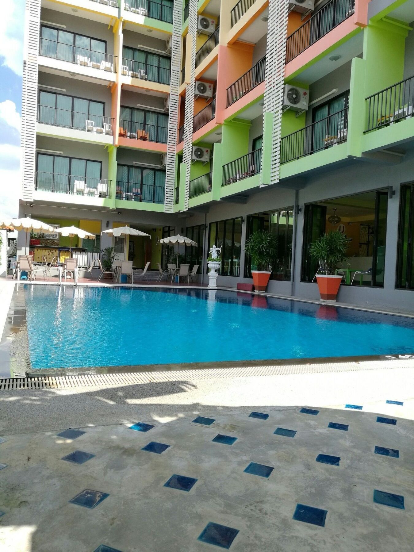 Oyo 75367 Ud Pattaya Hotel Landkreis Landkreis Bang Lamung Exterior foto