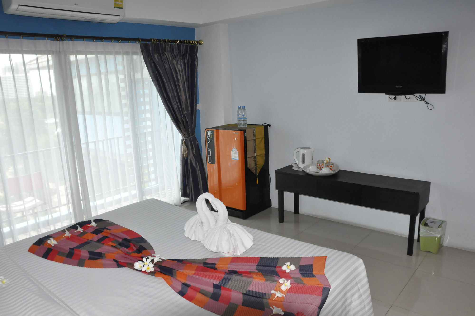 Oyo 75367 Ud Pattaya Hotel Landkreis Landkreis Bang Lamung Exterior foto